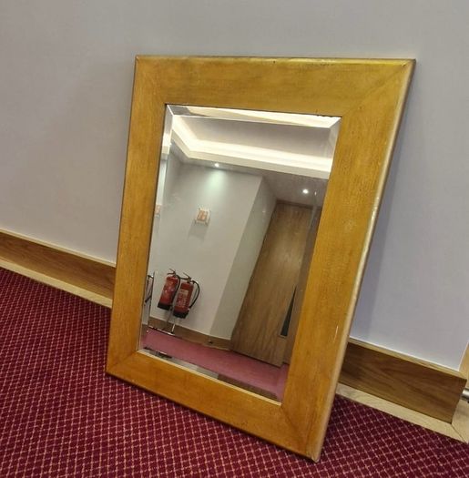 Gorgeous Gold Mirror