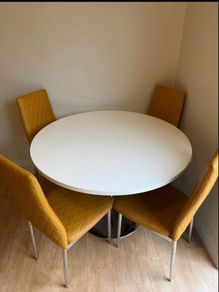 Table & Chairs