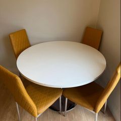 Table & Chairs