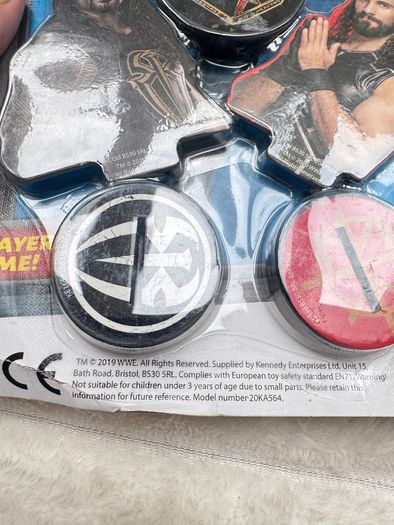 WWE title clash 2 player game pin your opponent to win the title 2019 Damaged Box Please see photos