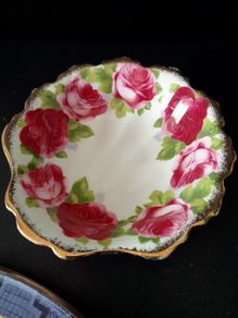 Royal Albert "Old English Rose" Dish