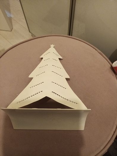 Cream metal christmas candle holder