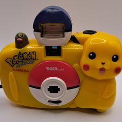 Vintage pokemon camera 1999