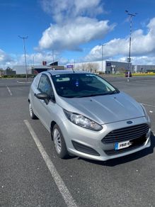 Ford Fiesta Van 152