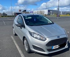 Ford Fiesta Van 152