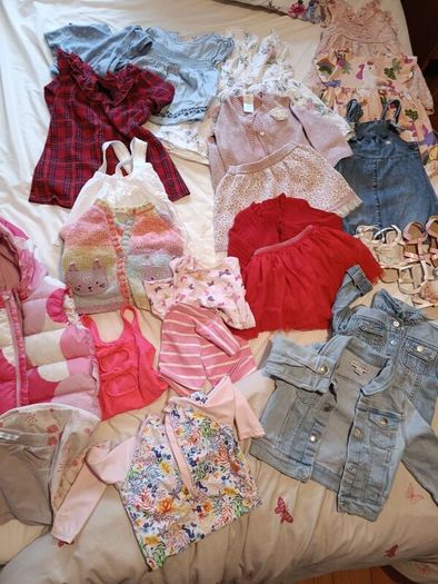 Girls' clothes 12 - 24 months