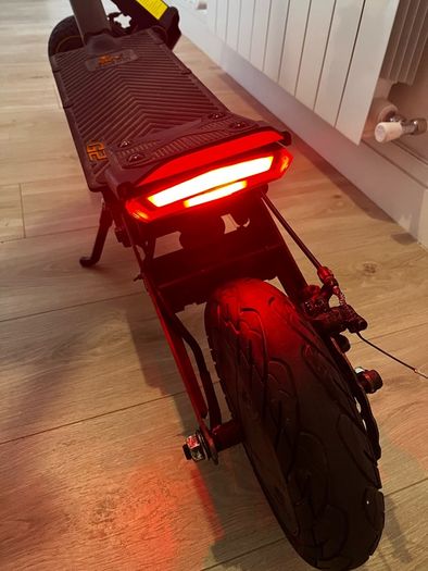 KuKirin G2 Electric Scooter