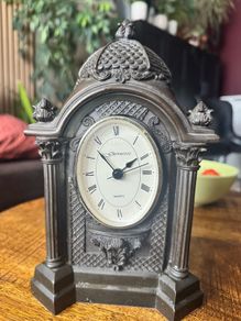 genesis clock