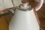 Light Pink Kettle