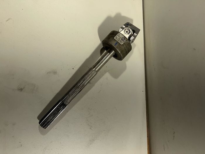 Bmw 5 Series E60 E61 2007 Steering Column Lower Uj Joint Shaft 2201055729 A3l2b85g