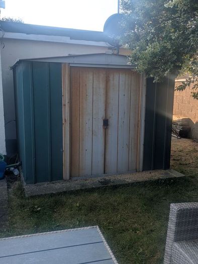 Garden shed 8ft wide x 6.5ft deep