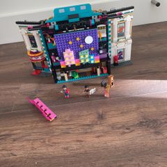 LEGO Friends Andreas Theater School 41714