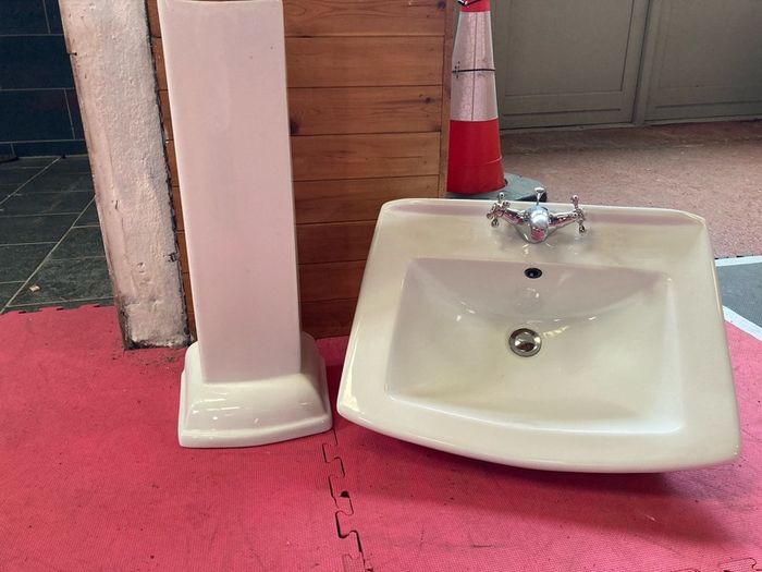 Sink For Sale in Naas, Kildare from lizzyb5654