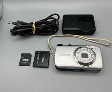 Canon PowerShot A3200 IS 14.1MP Digital Camera Silver Tested - Full Kit