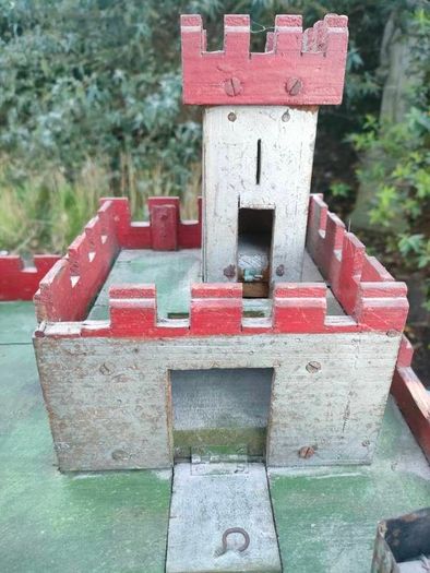 1928 vintage wooden fort.