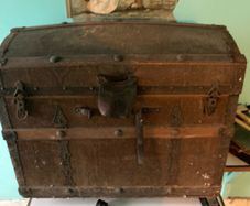 old travel chest early 1900s