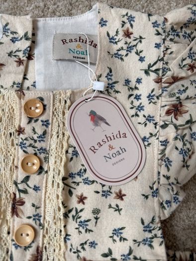 Girls Floral Dress 5-6 years