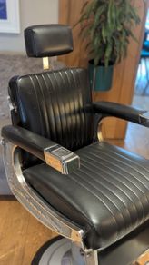 Vintage 1960s Belmont Apollo Barber Chair