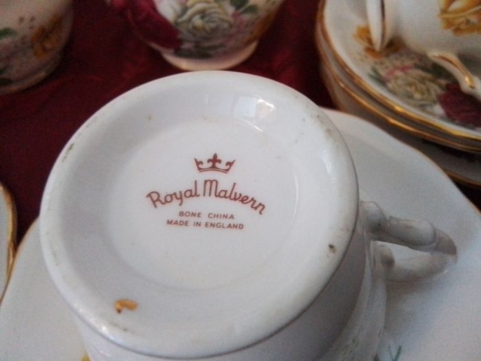 Royal Malvern Twenty one Piece China Teaset