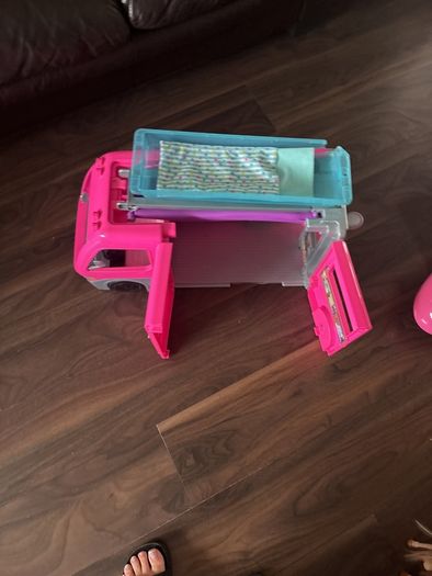 Barbie camper van