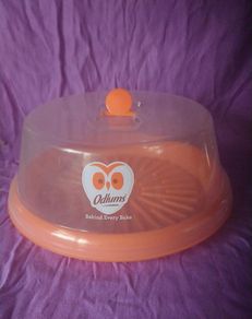 Cake Carrier Serving container