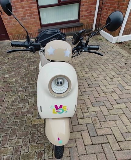 electric scooter 72v 20ah long range distance bike immaculate condition