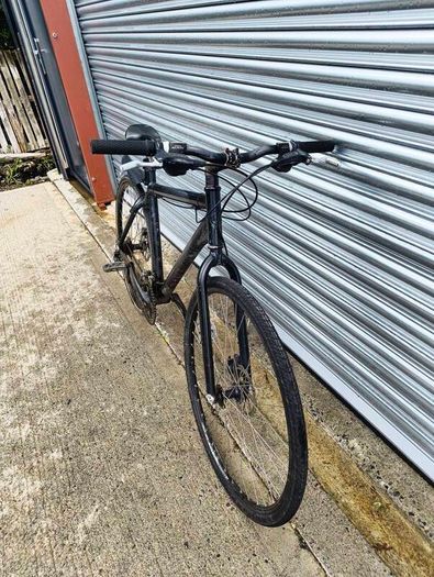 Giant Escape R1 Hybrid Bike