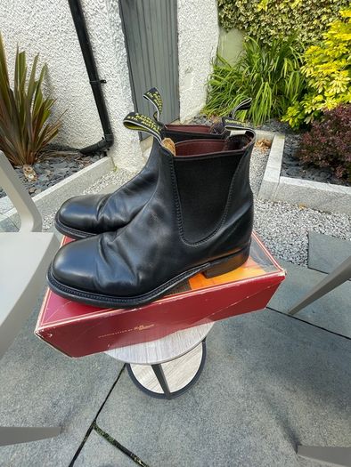 R.M. Williams yearling boots size 8