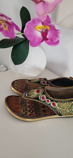 Ethnic style thong sandals Sz 7UK (Fit 6.5 - 7UK)