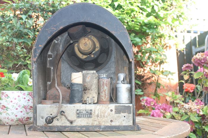 Genuine Antique Cathedral Radio Atwater Kent