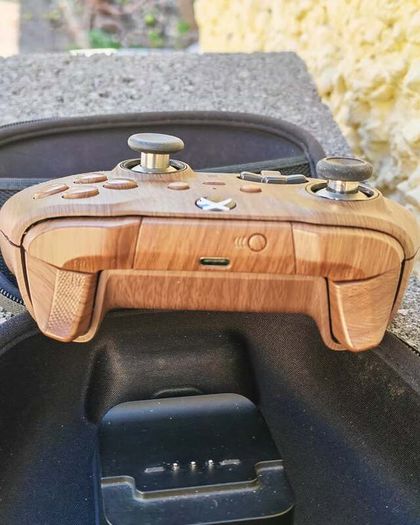 Xbox elite 2 Custom full wood effect