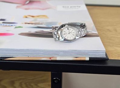 Vintage 1980s Citizen Quartz watch Lady's