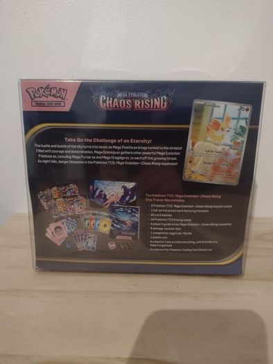Chaos Rising Elite Trainer Box with case - Pokemon cards