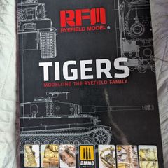 Ryefield Model Tigers Modelling the Ryefield Family Book - Ammo by Mig