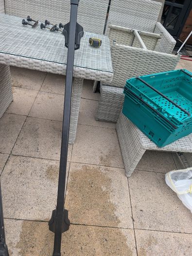 Car roof rails
