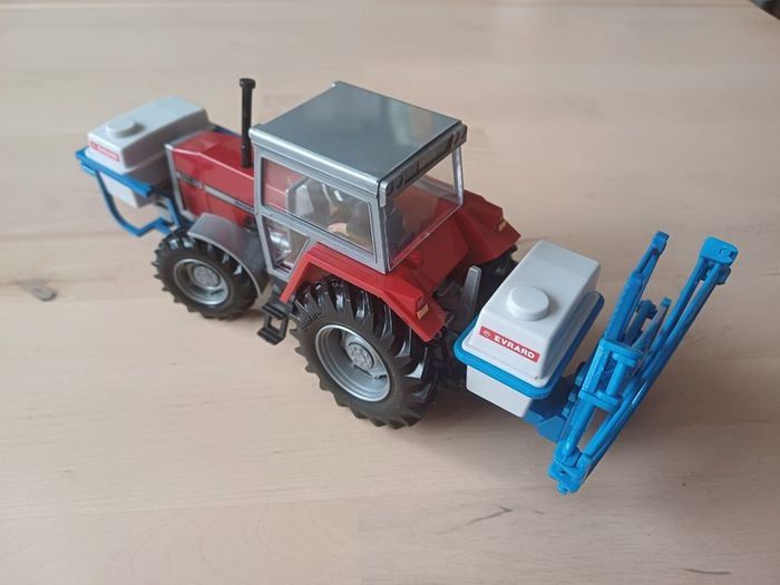Britains Massey Ferguson MF 3680 Tractor and Crop Sprayer Farm Model 1:32 Scale 9607 MINT