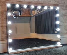 Makeup Vanity Mirror Bright Light Dressing Table