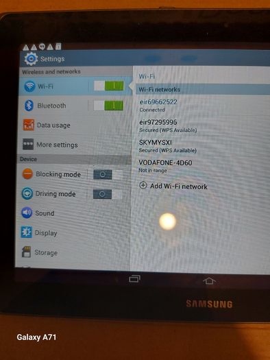 Samsung Galaxy Tab 2, GT-P5113, 16GB, and Preload with nearly 2 dozen childrens movies, in excellent condition