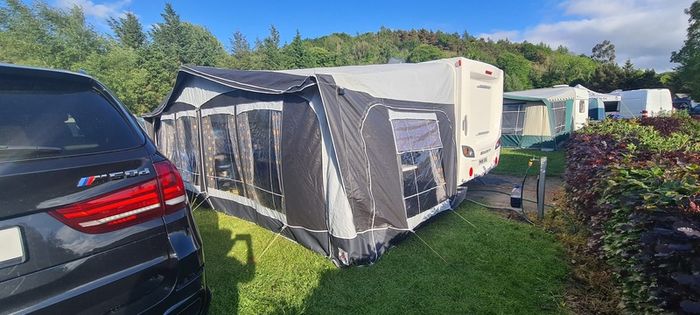 Foreman full sized Awning perfect condition