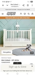 Mamas And Papa Mia Cot bed