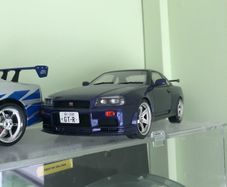 Nissan Skyline GTR R34 1:18