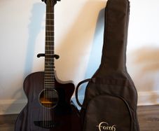 Faith Electro Acoustic Guitar