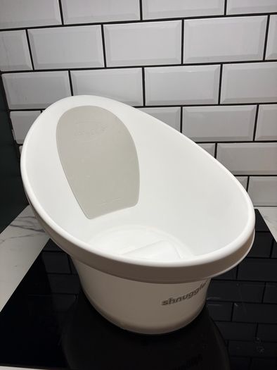 shnuggle baby bath