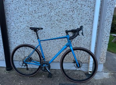 Cube Race Attain Spectral Blue