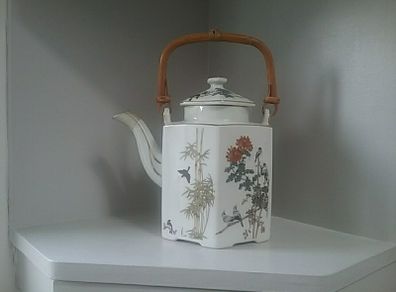 Eastern Style Teapot