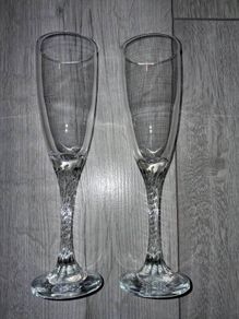 x2 Bundle - Champagne Flutes Twist Stem Glasses