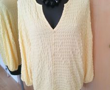 Women's Top Nwt Size 16