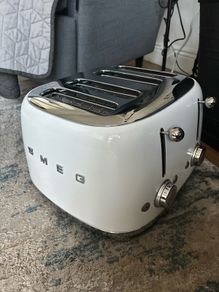 Smeg white toaster