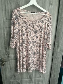 Love Yours Ladies Top - UK 22-24
