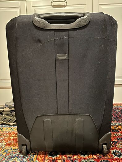 Samsonite luggage suitcase medium